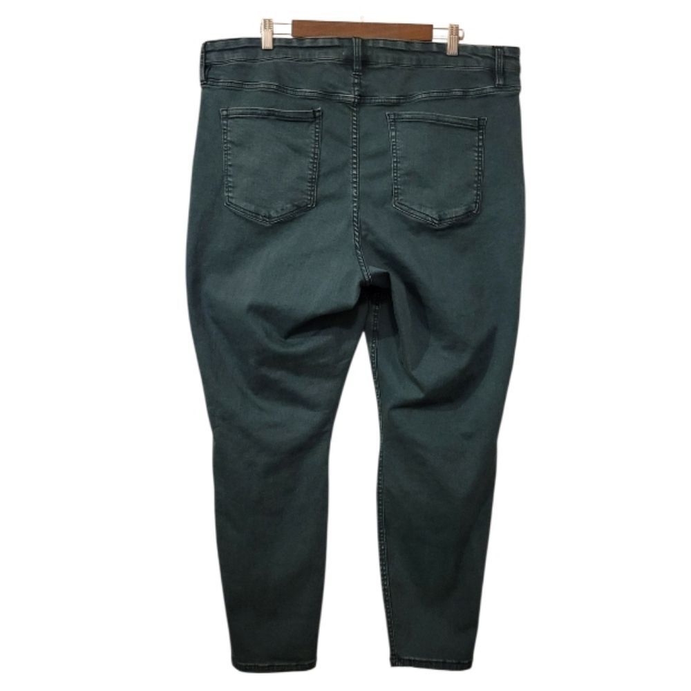 Ava & Viv Green Distressed High Rise  Skinny Jeans Size 18W - Picture 2 of 4